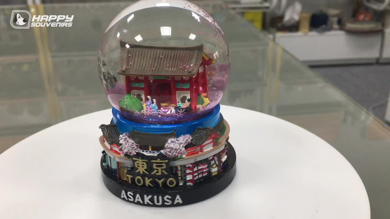 Tokyo Souvenirs Snow Dome Resin Crafts Hand Painting Custom Snow Globe