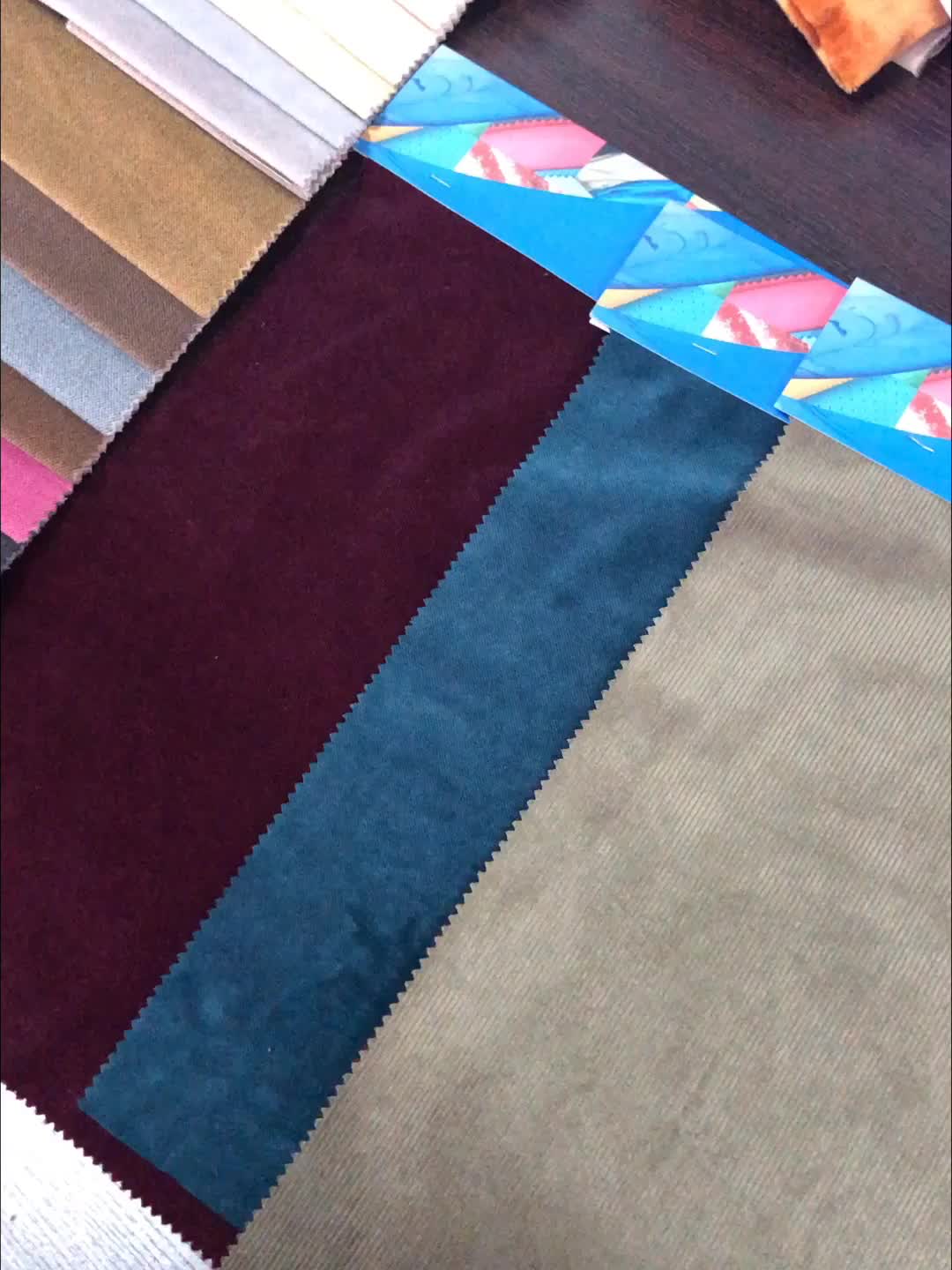 Custom Velvet Jacquard Fabric Damask Designer Textile Sofa Fabric For