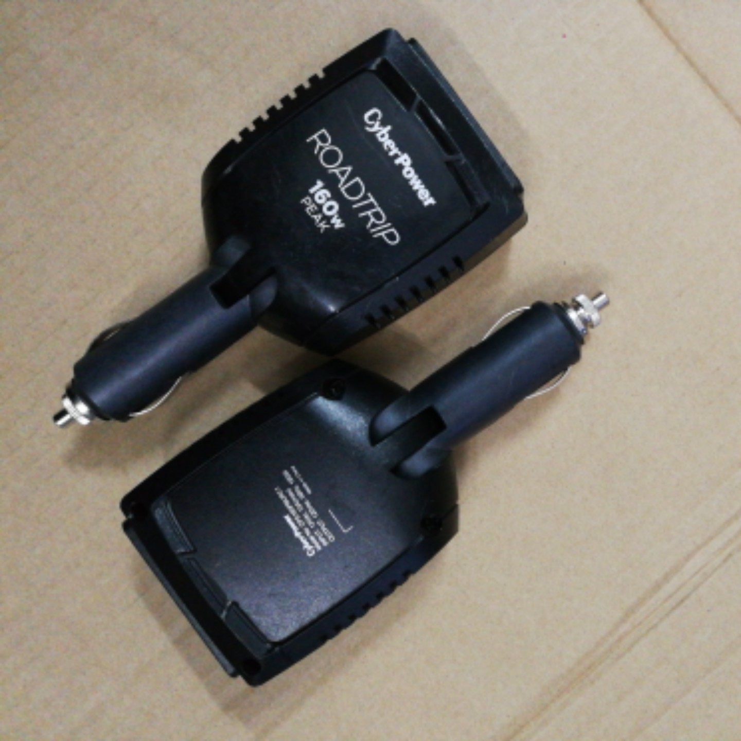 CyberPower12V to 110V vehicle inverter power supply