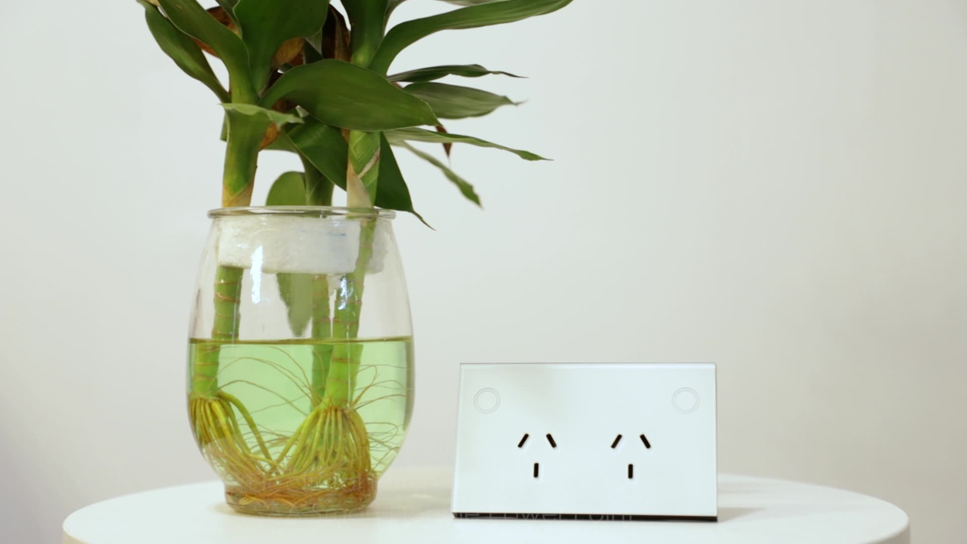 4gang Wifi Touch Switches With Wall Socket Tuya Smart Touch Switch