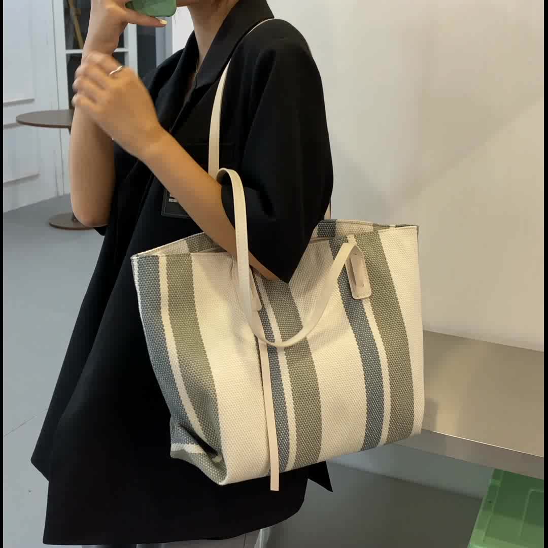Korean version large-capacity women's shoulder bag new simple vertical striped casual tote bag fashion handbag