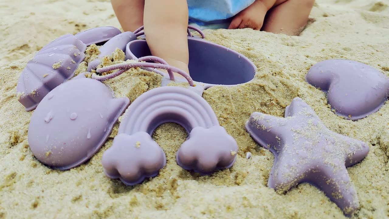 Bpa Free Portable Silicone Sand Bucket Toys Customized Silicone Beach