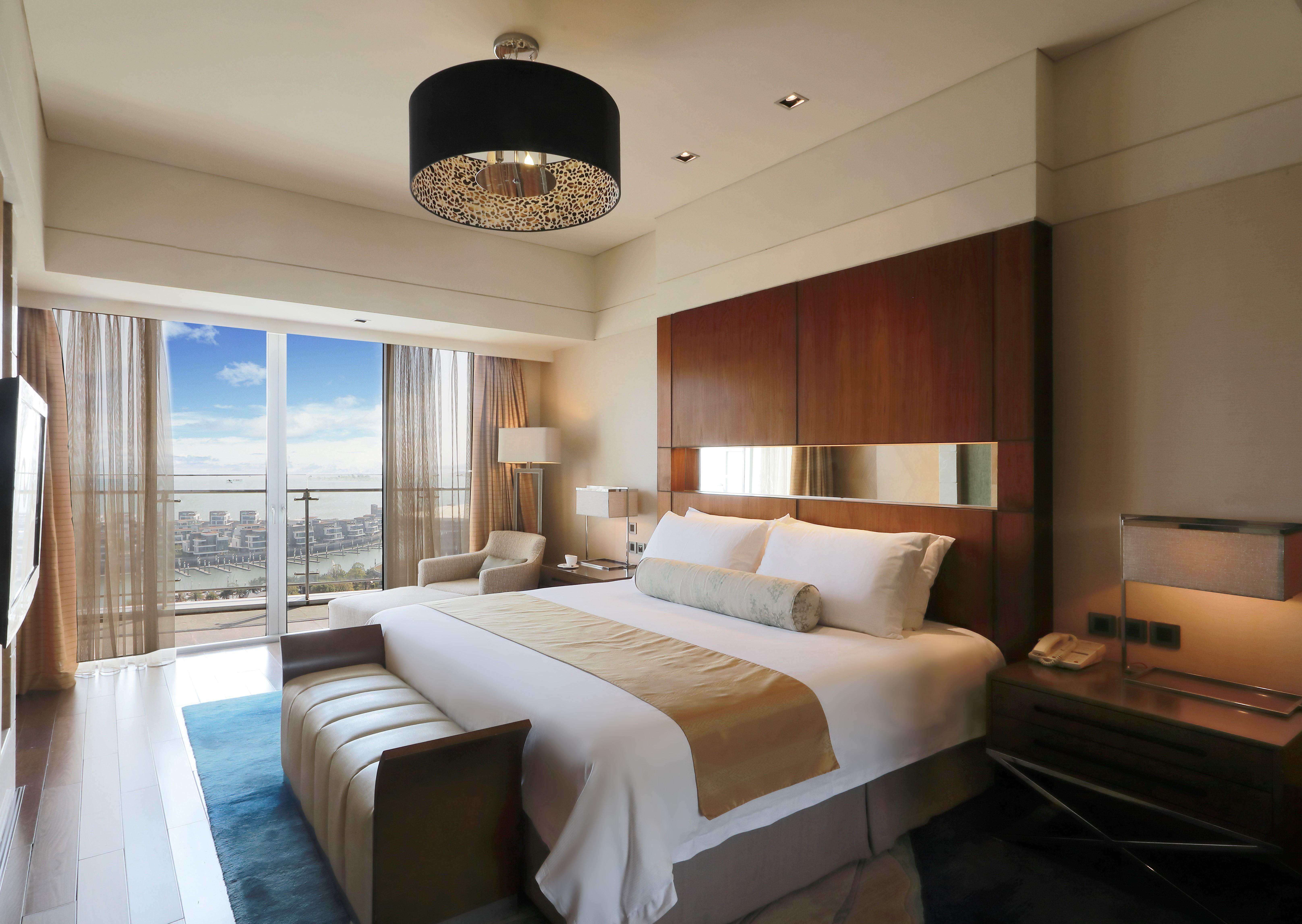 Superior Sea View Queen Room at Xiamen International Convention Center