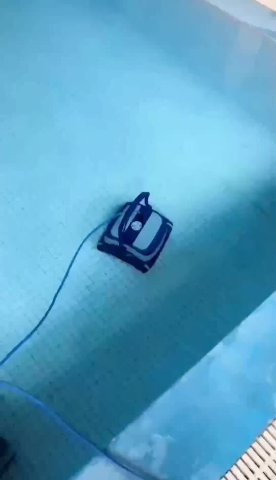 Factory Direct Sales Of Highquality Smart Pool Cleaning Robots,Strong