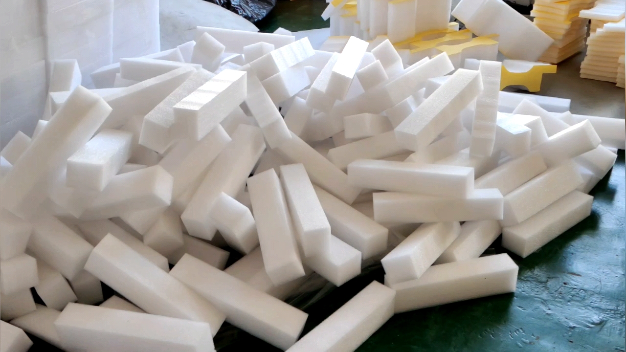 Black Expandable Polyethylene Packaging Foam Custom Foam Insert For Box