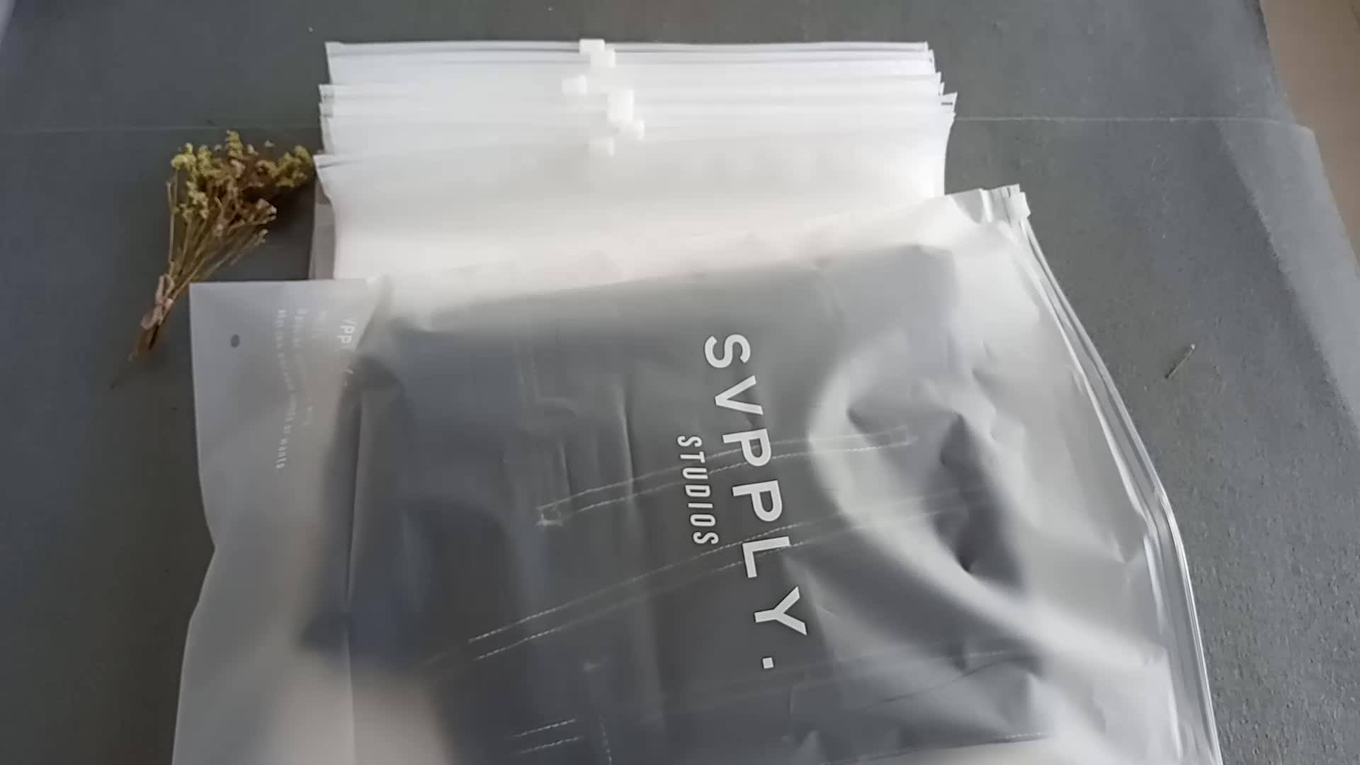 Wholesale Custom Frosted Pe Slider Zipper Poly Bag Plastic Tshirt Zip