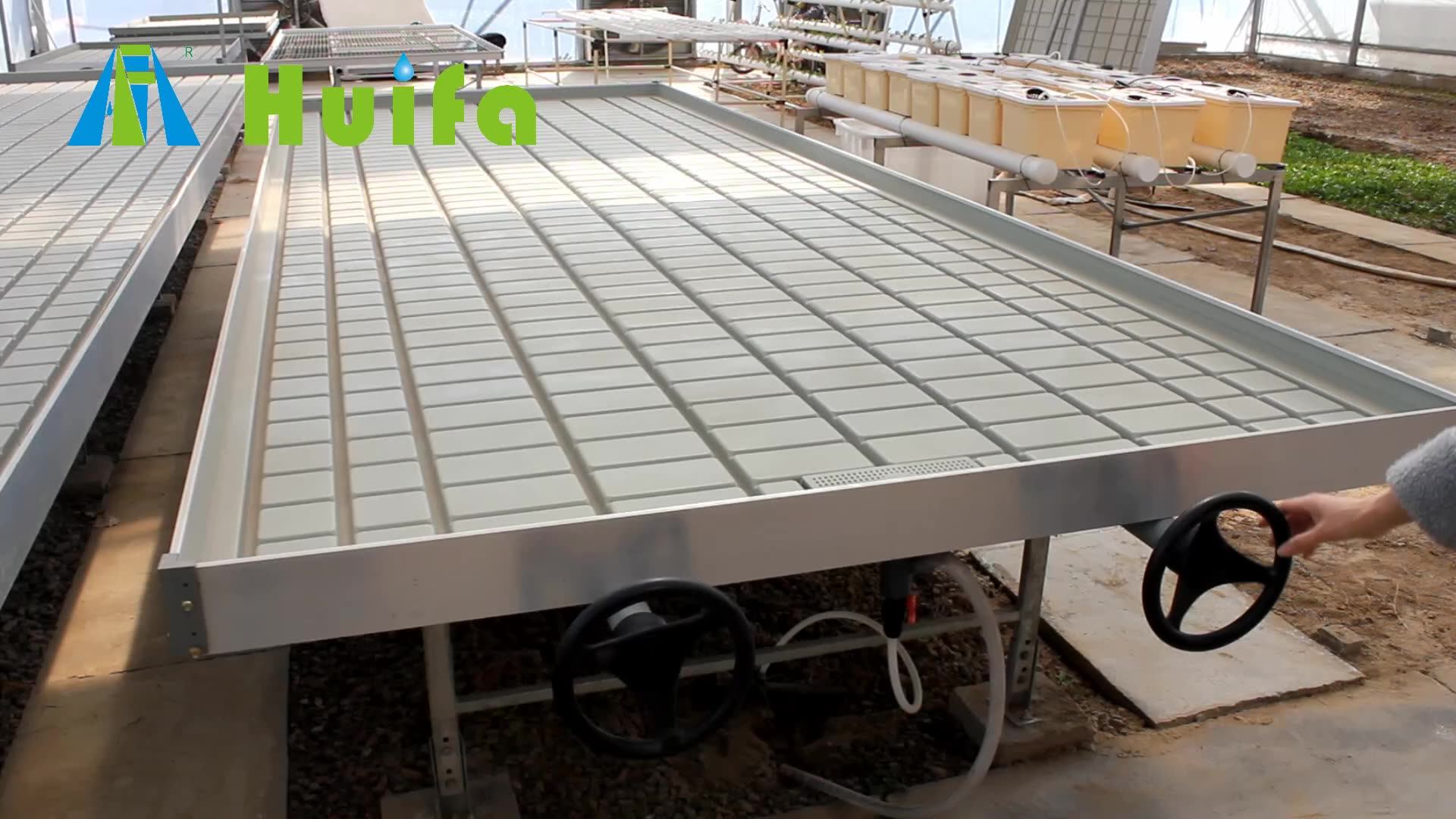 Adjustable Grow Table Aquaponic Ebb And Flow 4 X 16 Growing Tables