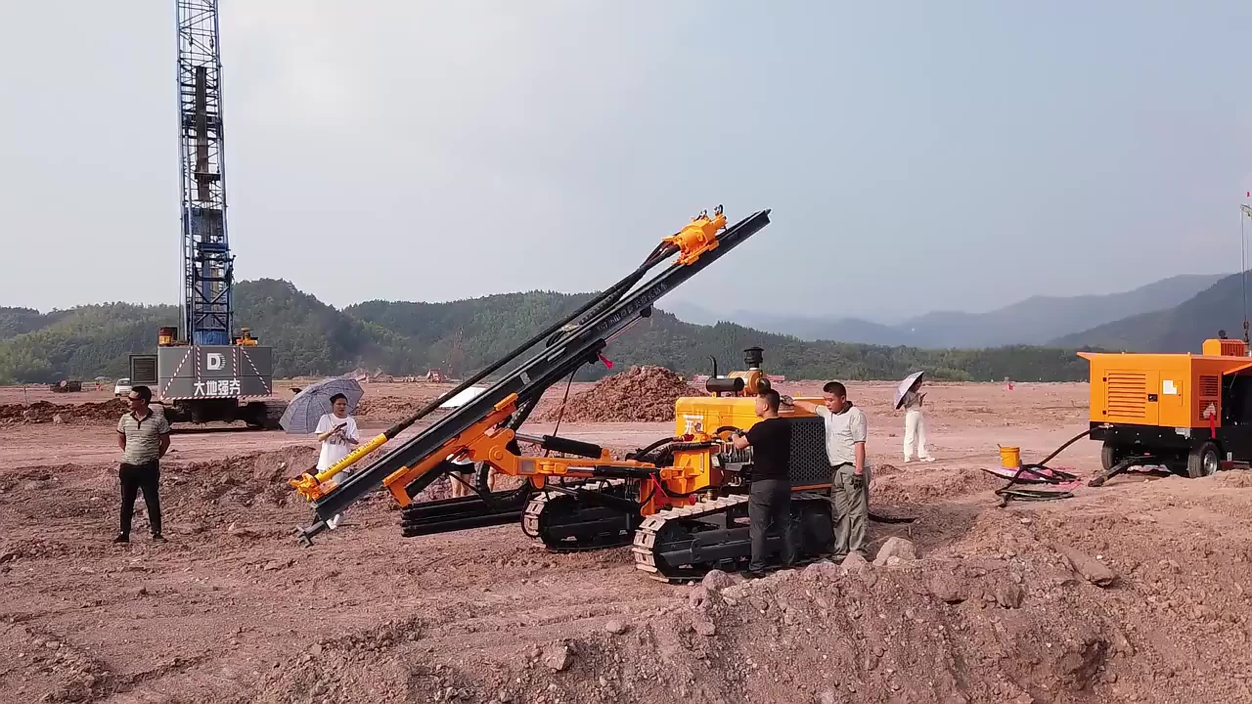 Selling Reasonably Priced Mining Blasting Drilling Rigs Crawler ...