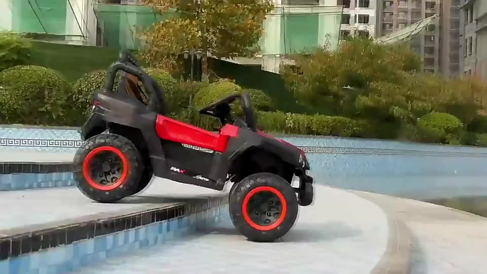 Электромашинка UTV 2000