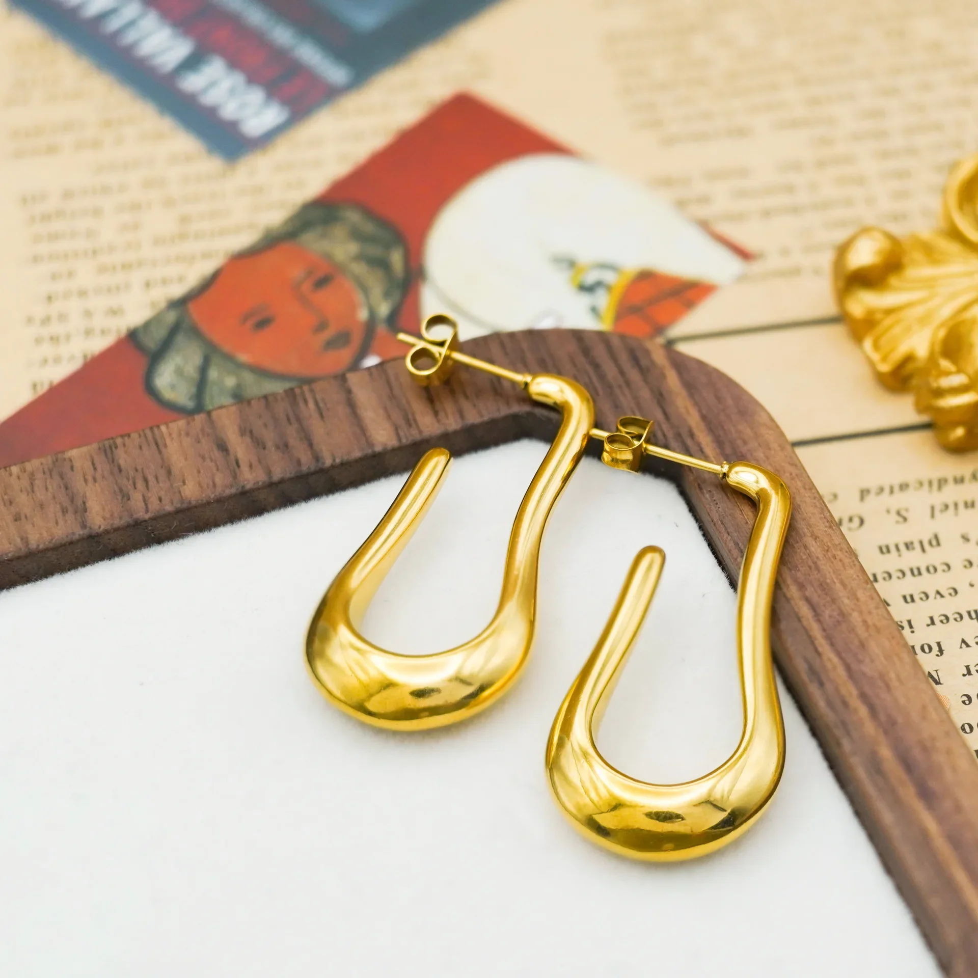 Retro design geometric creative earrings stainless steel