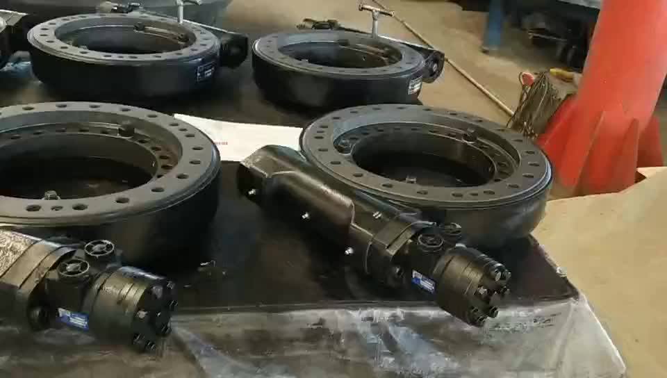 Rts Small Size Enclosed Housing Worm Gear Slewing Drive Se5 For Solar