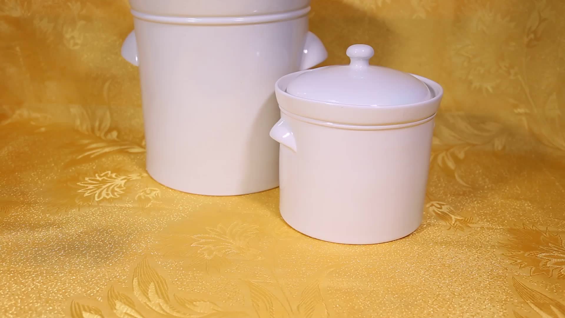 Custom Ceramic Fermenting Pot Ancient Porcelain Pickle Fermenting Crock