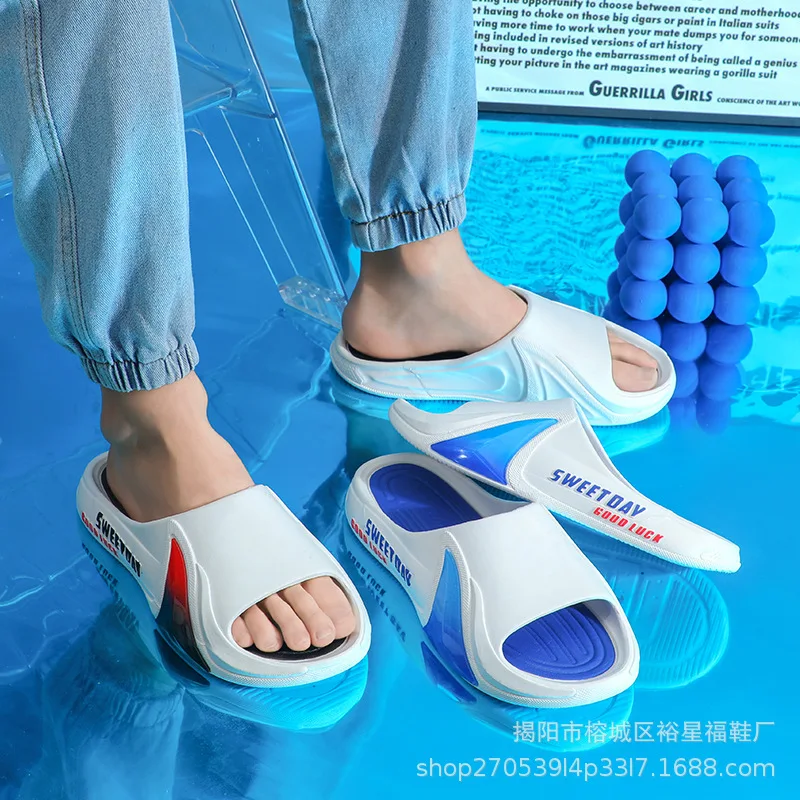 Slippers men's summer outdoor wear home men's online celebrity ins home non-slip indoor men's thick bottom outdoor sandals
