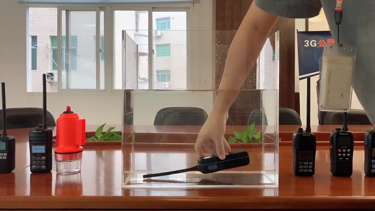 Low Price Walkie Talkie Vhf Marine Radio Vhf Marine Radio Float Boat