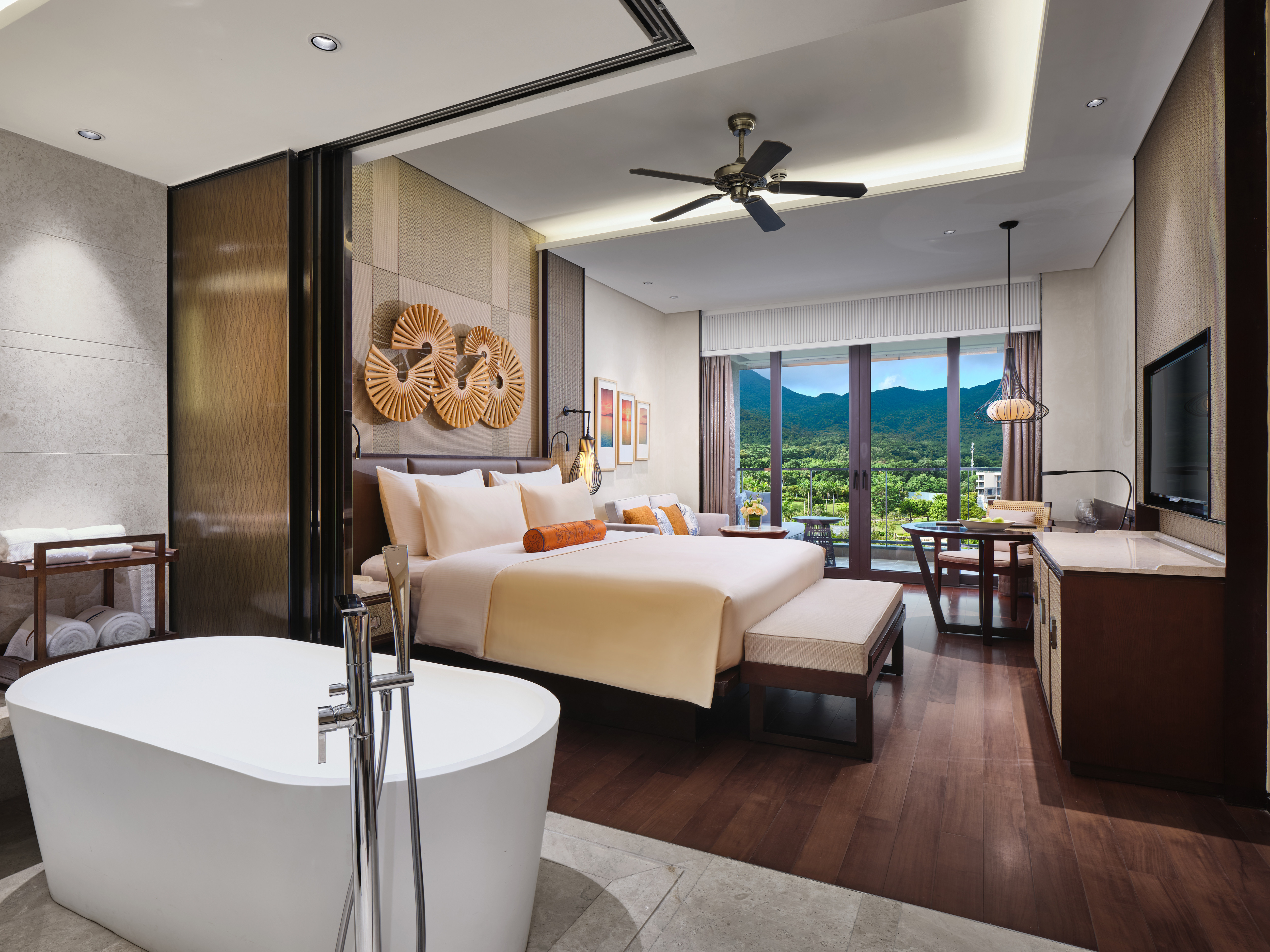 Shenzhen Orang Diao Salai Resort Luxury Mountain View King Room (Yunfeng Cabinet)