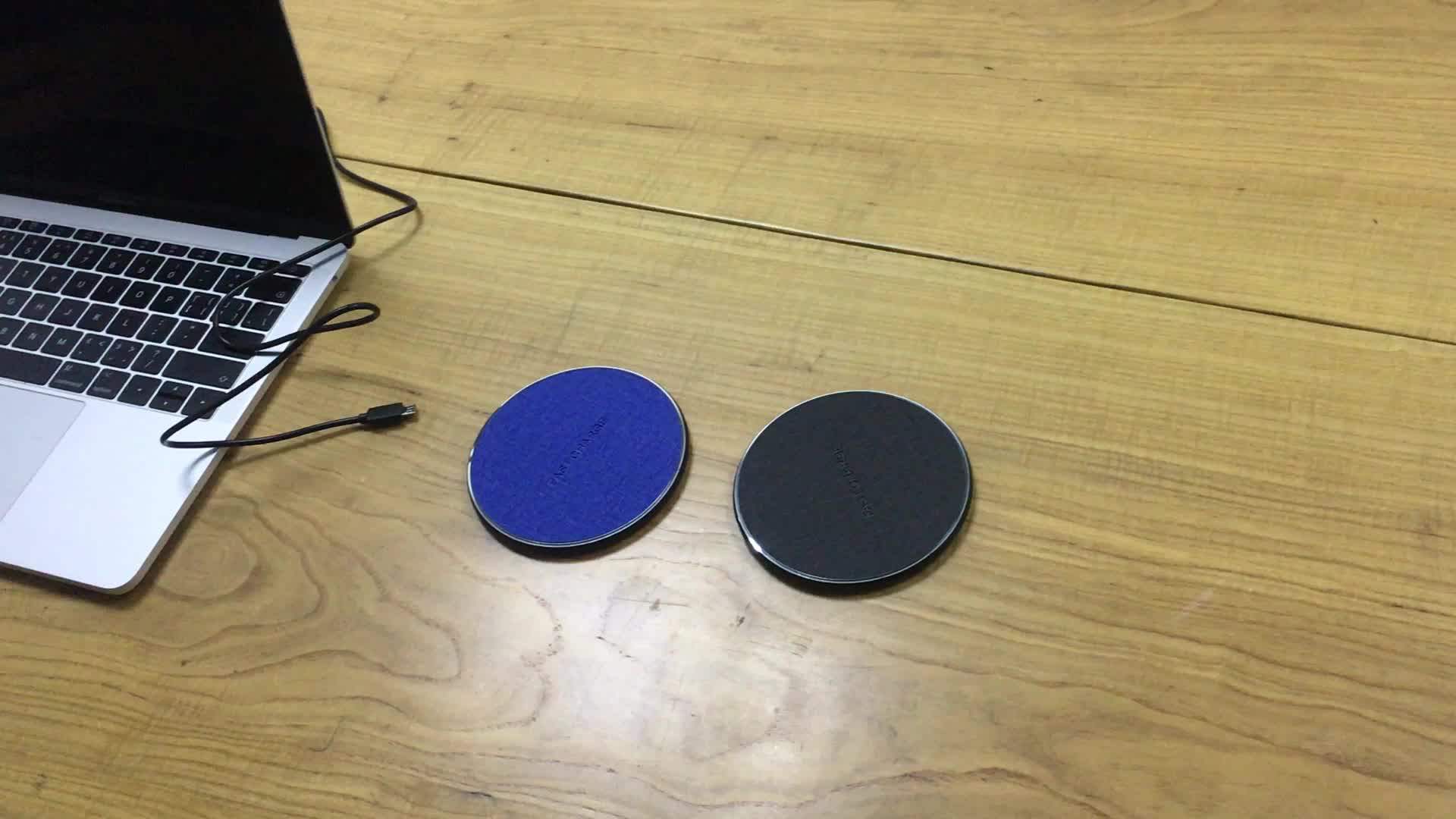 Portable Round Flat 10w Quick Charging Station Qi Wireless Charger Pad