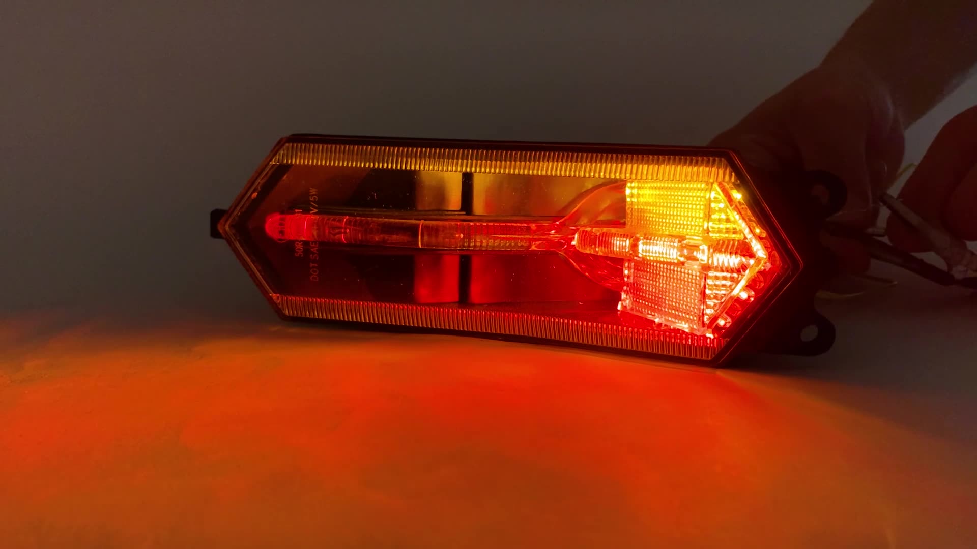 YZF-R1/R1M/R6/R7 クロライト テールライト 新型 YZF-R1 / R1M ('15-) YZF-R6('17-) YZF-R7('22