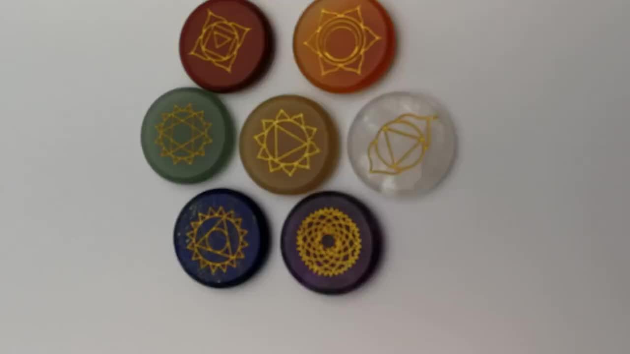 Wholesale Bulk Natural Semi Precious Stones Engraved 7 Chakra Set For