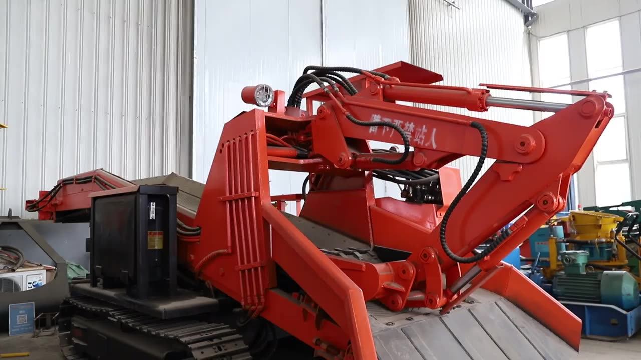 Crawler Mucking Equipment Electric Rock Muck Loader Tunnel Mining