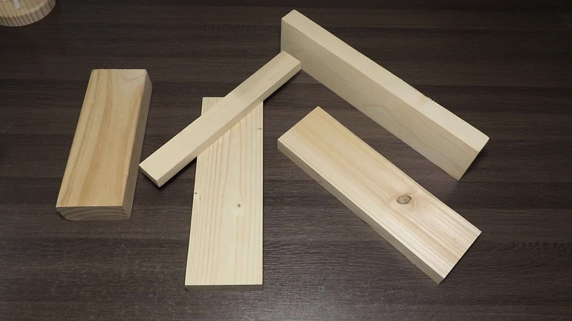 Wholesale Factory Direct Sales Cheap Prices Pine Wood Timber Lumber For