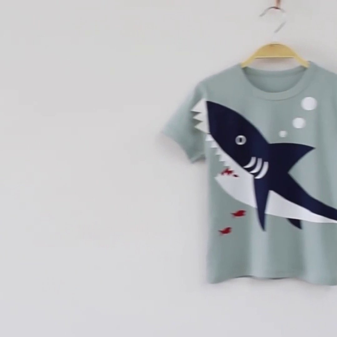 鲨鱼T恤太香啦！6-7岁男宝夏日穿搭攻略，纯棉短袖萌翻全场🦈_T恤_淘宝服装网