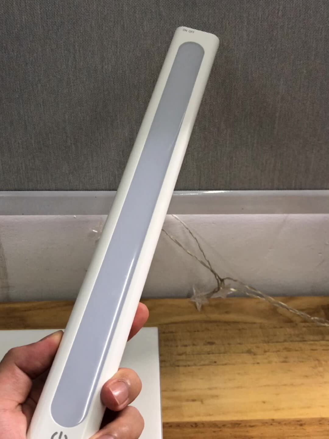 Cool LED desk lamp Eye protection desk College student bedroom dormitory artifact charging learning special adsorption strip