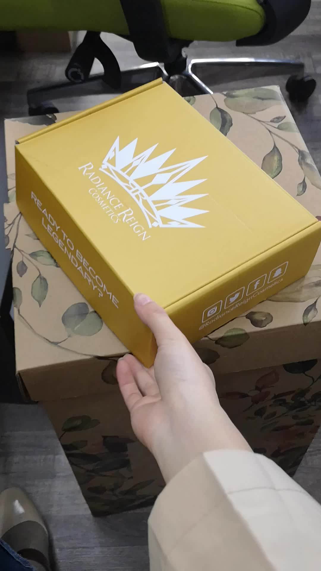 Luxury Hard Paper Shipping Mailer Boxes Gold Foil Custom Corrugated