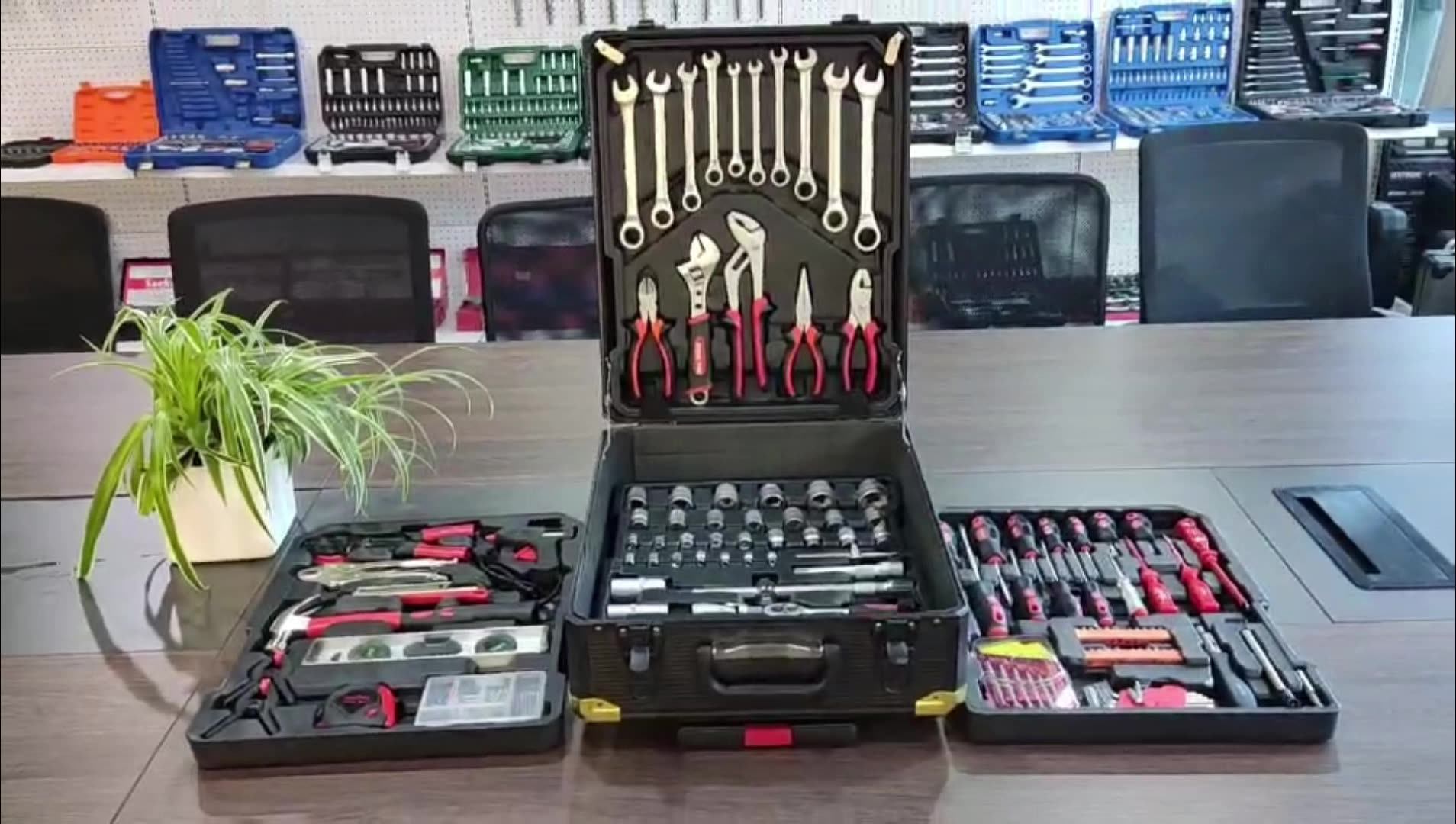 Rts Gtypro Professional 187pcs Tools Set With Aluminum Case Socket