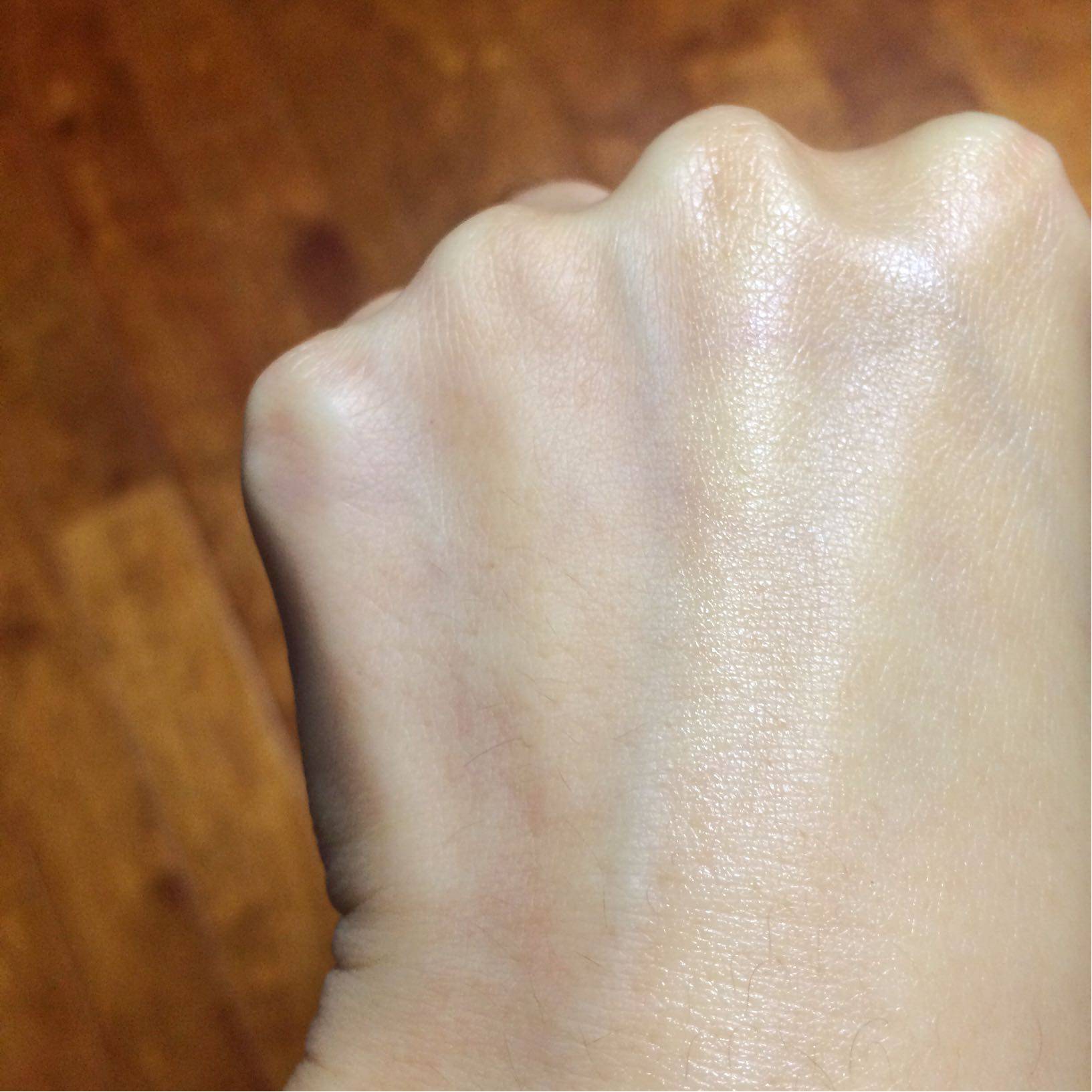 相宜本草新品水光霜