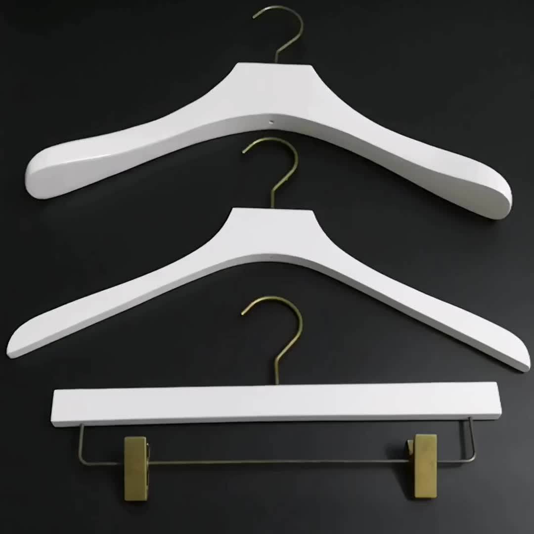 High Quality Smooth White Rubber Coating Wood Hanger With Copper Metal