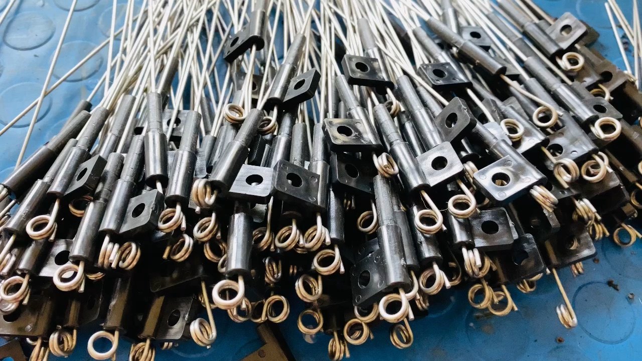 Auto Spare Parts Speedometer Cable 8371035490 For Toyota 4runner