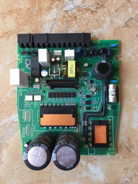 New Yaskawa SGD7S server drive board SGD7S-CB7R6AAA-002