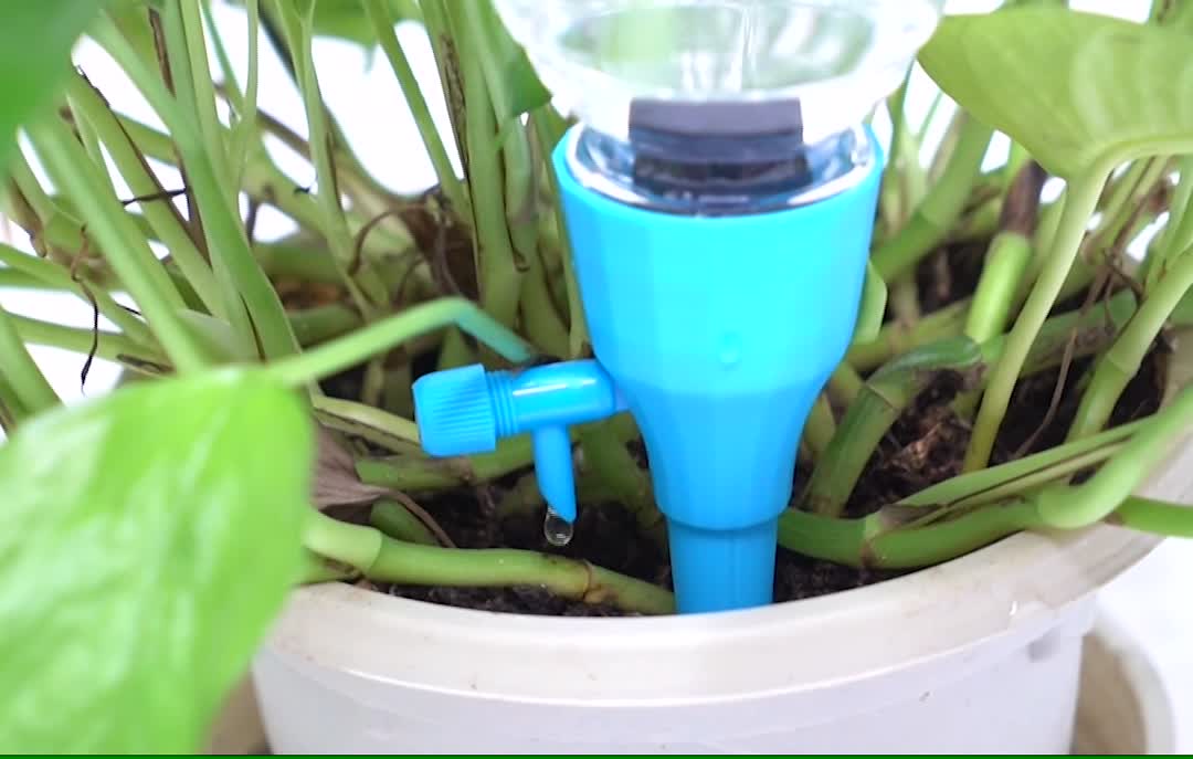 Indoor Outdoor Potted Adjustable Self Watering Plastic Bottle Automatic