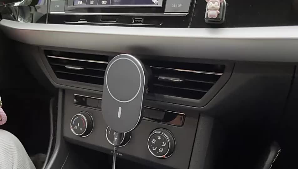 15w Safe Alloy Super Auto Lock Wireless Car Charger