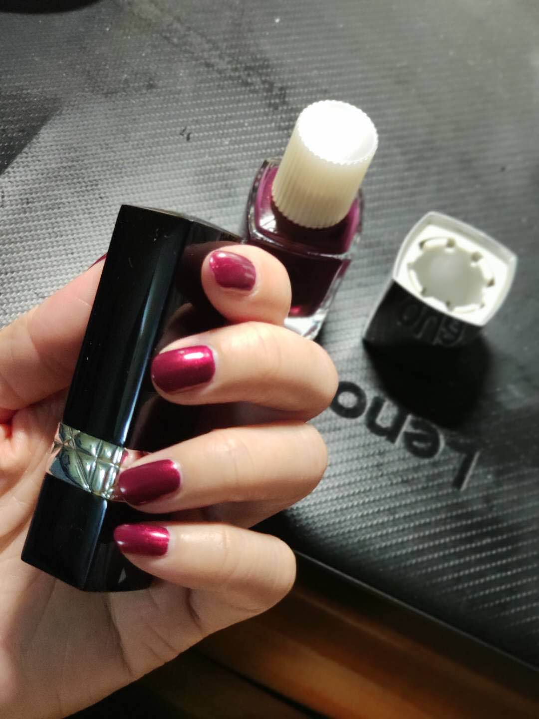 安全可剥指甲油快干酒红性价比真高，真实上手体验,第4张