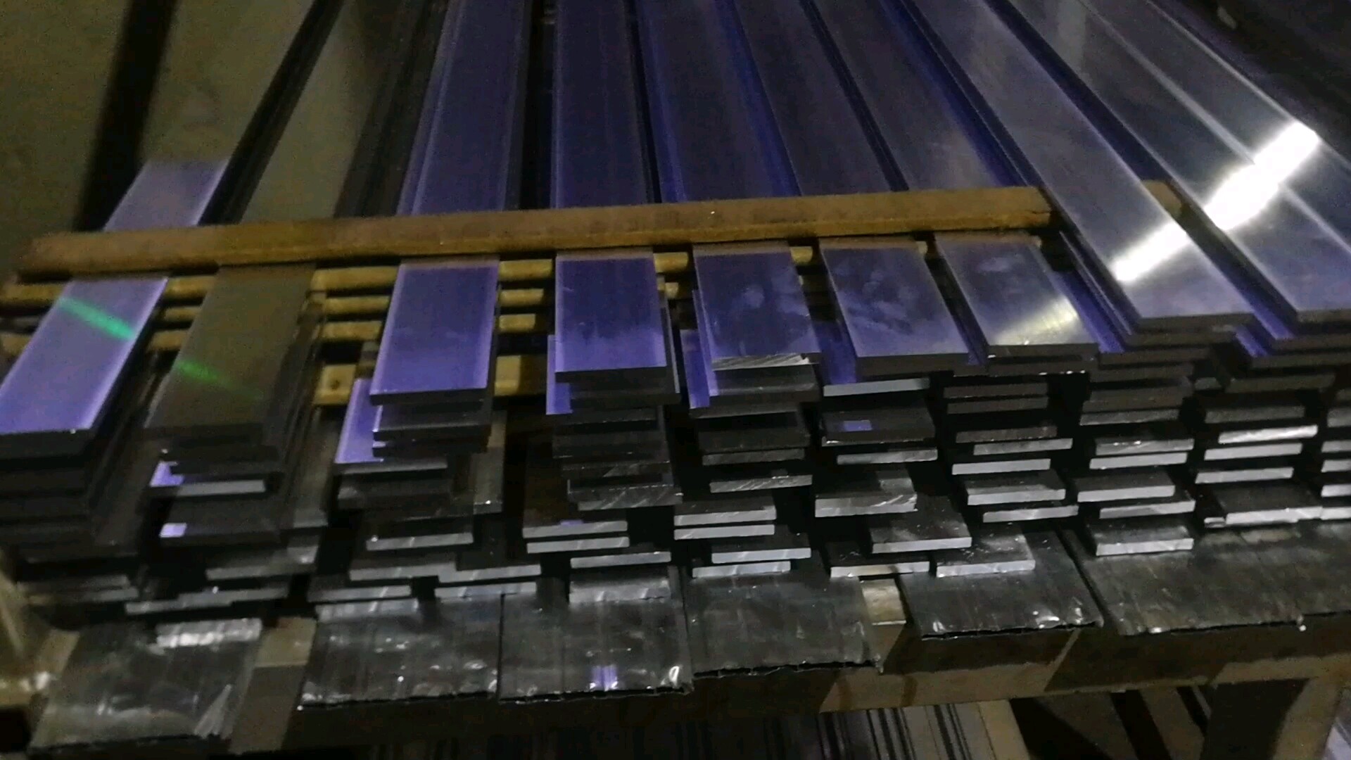Customized National Grade Aluminium Alloy 6061 T5 6063 T6 Rod Extruded
