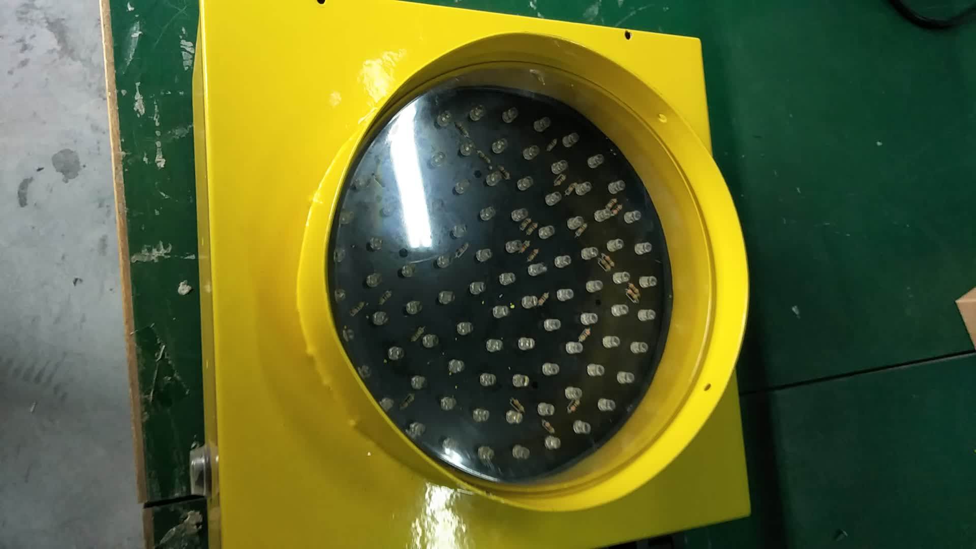 200mm Pedestrian Crossing Flashing Signal Light Solar Powered Traffic