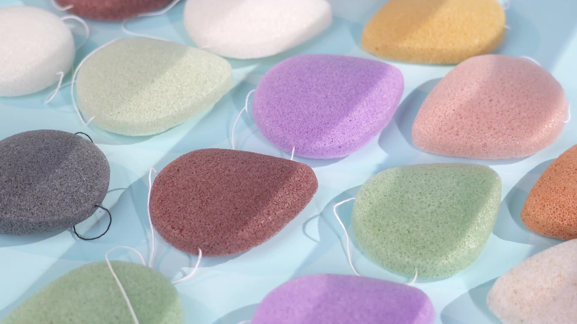 Best Seller High Quality Organic Waterdrop Konjac Sponge With Packaging