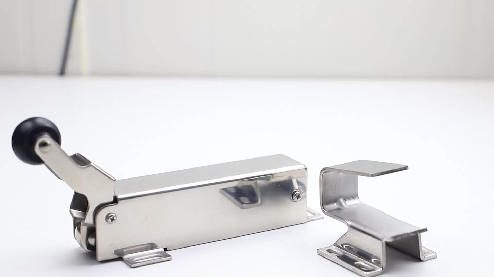 1230 Stainless Steel Automatic Return Walkin Freezer Refrigerator Cold