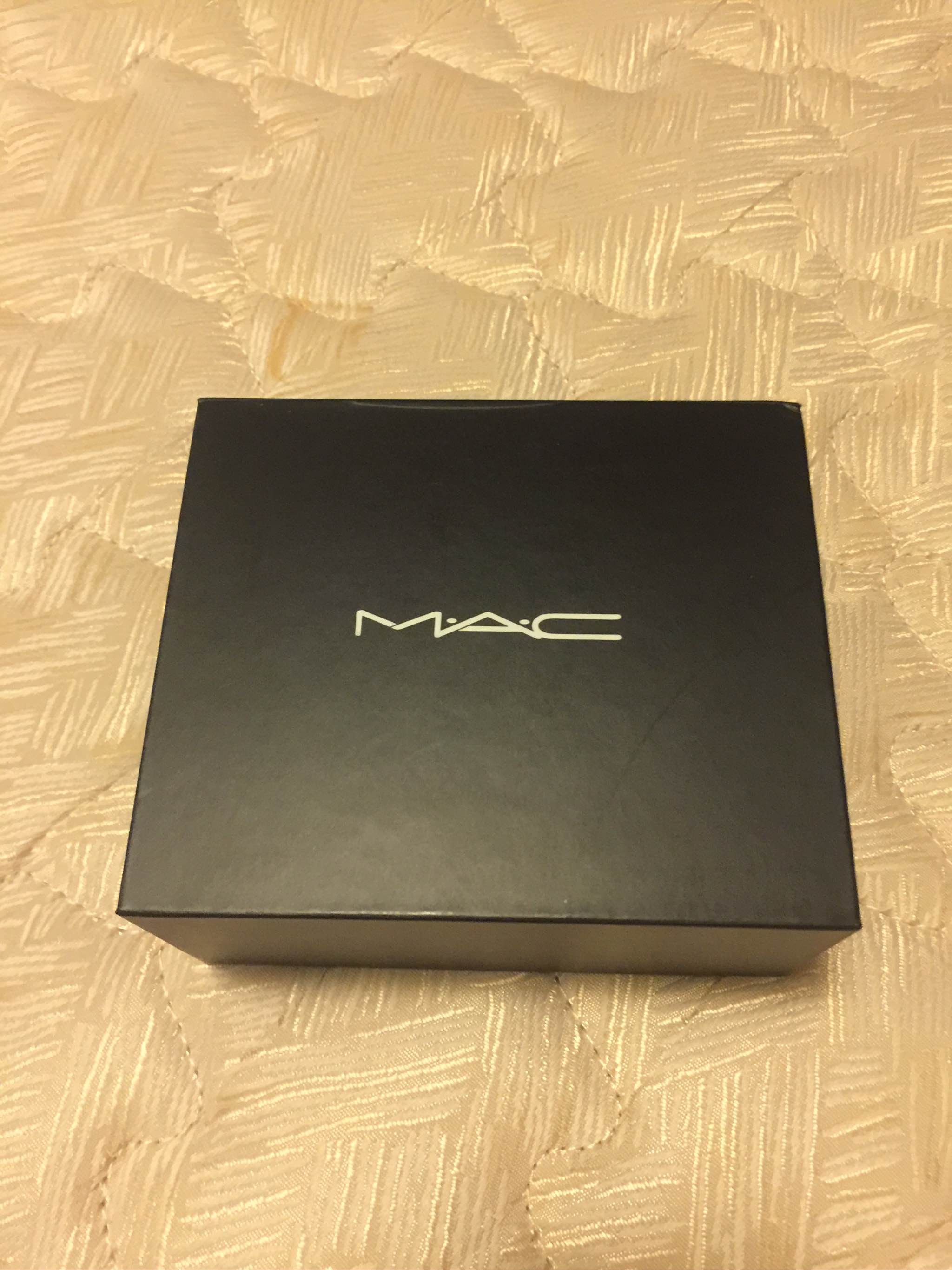 MAC/魅可海洋亮白气垫怎么样是哪个国家的牌子，热门产品亲自试验,第2张