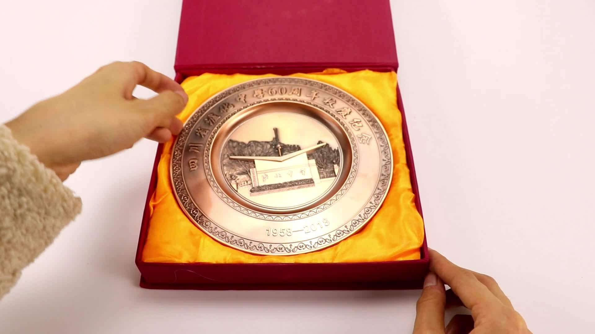 Wholesale Zinc Alloy Plating Gold Dubai Singapore Country Tourist