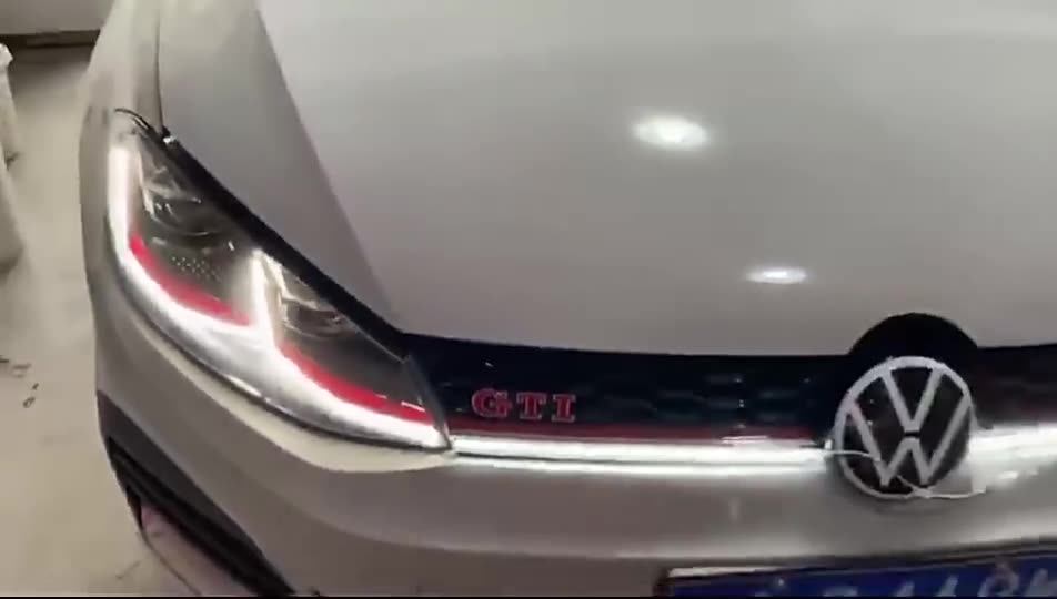 フォルクスワーゲンゴルフ67.5,7.5,gti用フロントグリルランプ,ヘッド