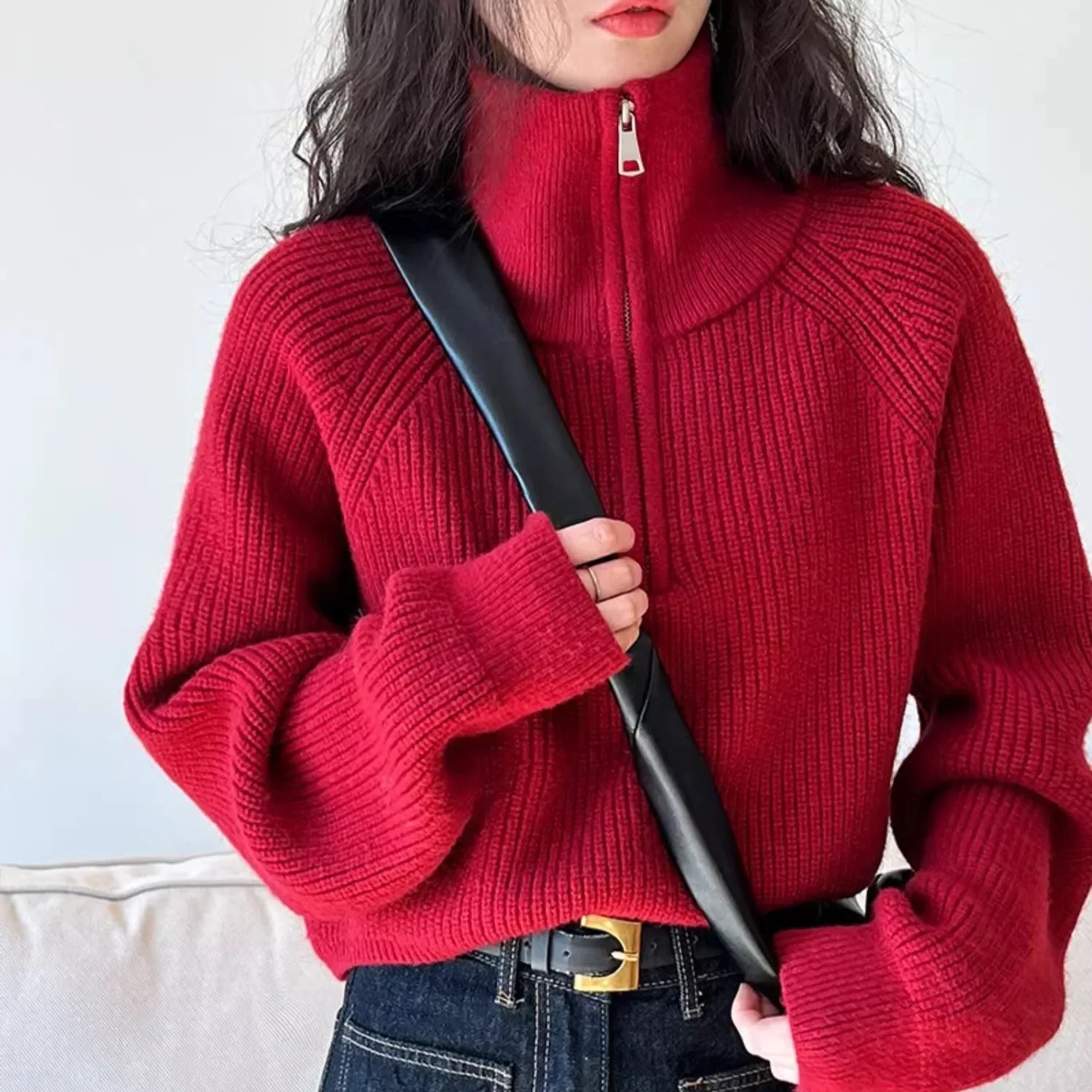 Retro knitted demi-season sweater with zipper