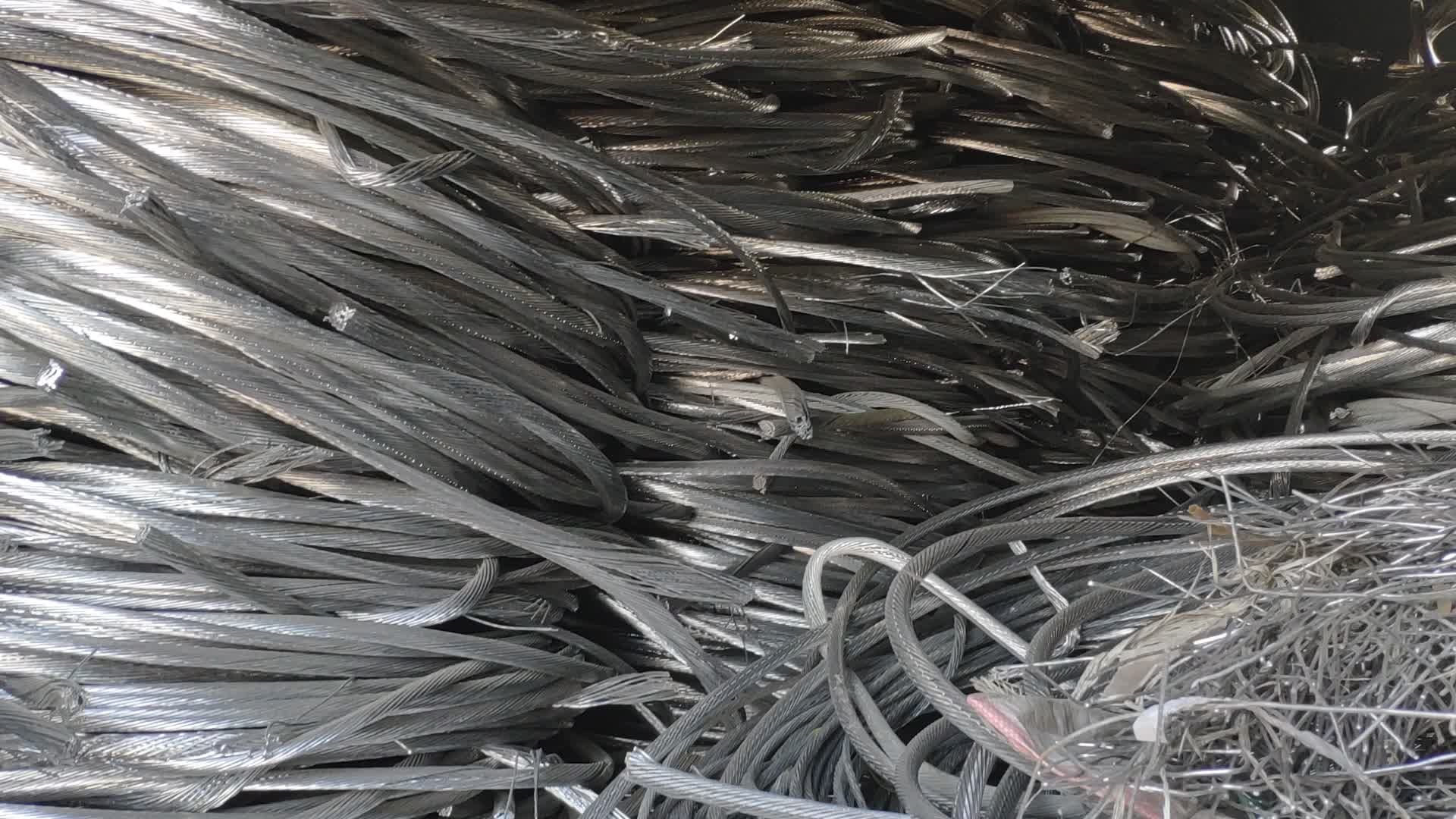 Алюминий металлолом. Лом алюминия. Килограмм алюминия в москве. Aluminium 6063 scrap. Килограмм алюминия в москве.