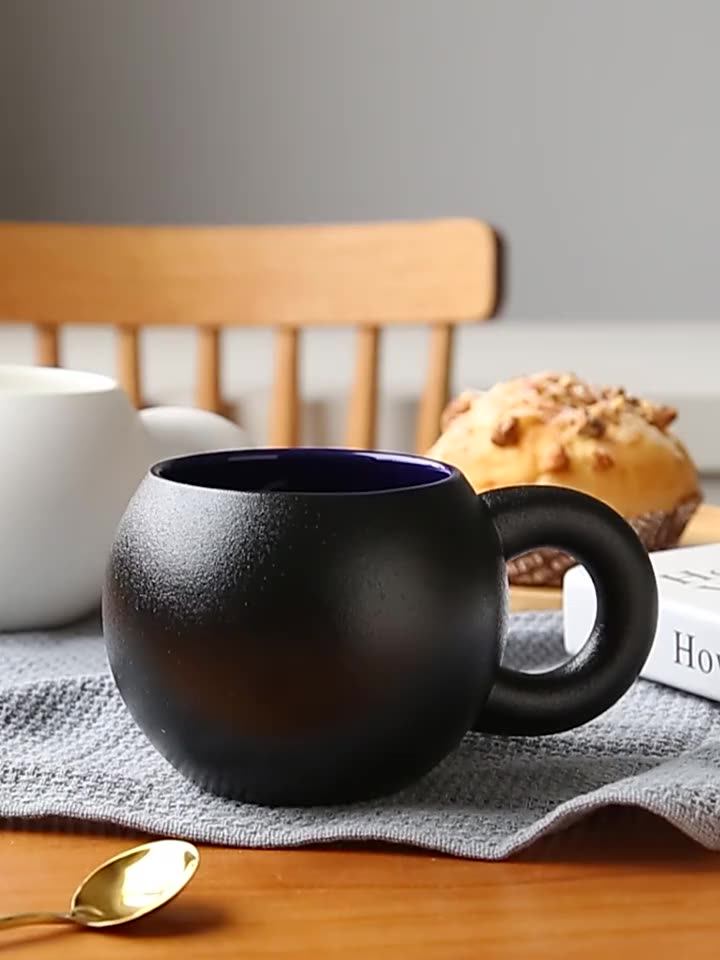 China Suppliers Creative Design Nordic Spherical Matte White Milk Tea