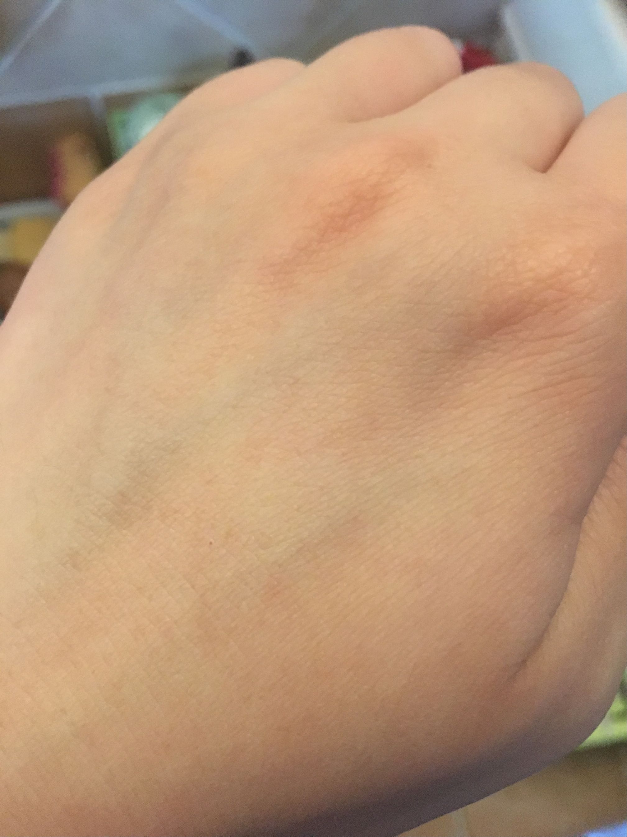 佰草集水凝悦泽精华液