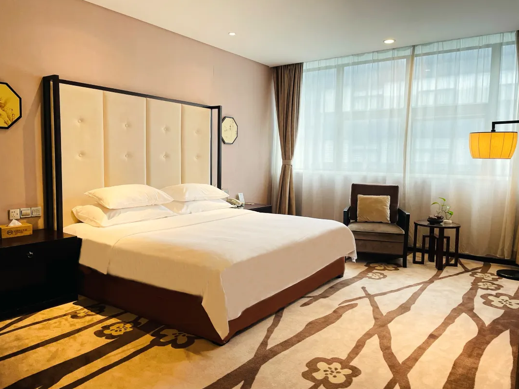 周庄书香府邸酒店亲子酒店周庄古镇-朱宅雅致·逸居大床房是否适合2025年的家庭度假?