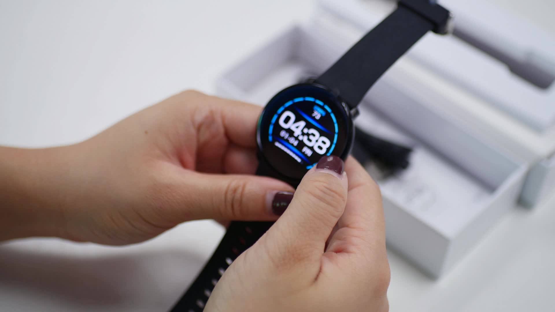 Wholesale Men Women Sport Watches Digital Women Watches With Custom