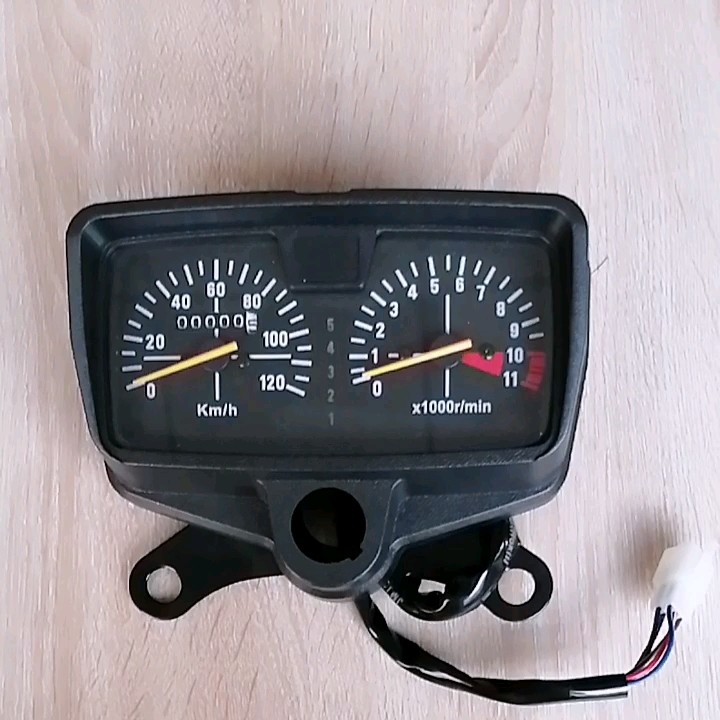 Traditional Square Cg Motorcycle Speedometer With Silica Mirror Plane