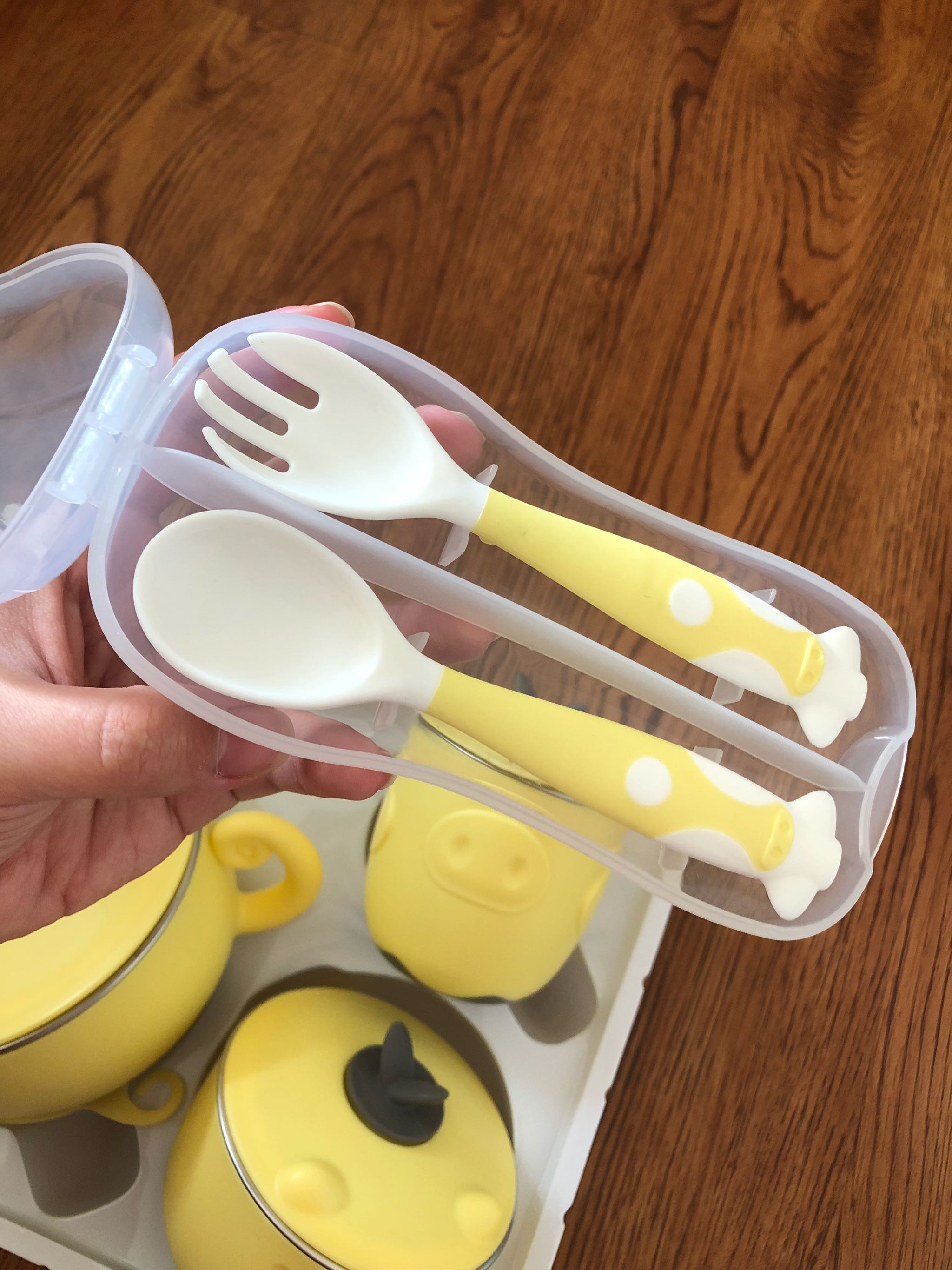 贝比康宝宝保温辅食碗餐具套装怎么样有用吗，母女俩使用一个月效果对比_搜券